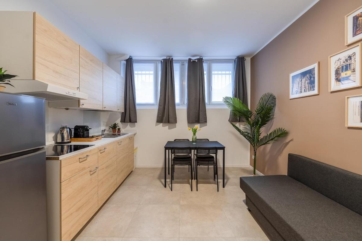 Authentic Private Flat 2 Min From Navigli Appartement Milaan Buitenkant foto