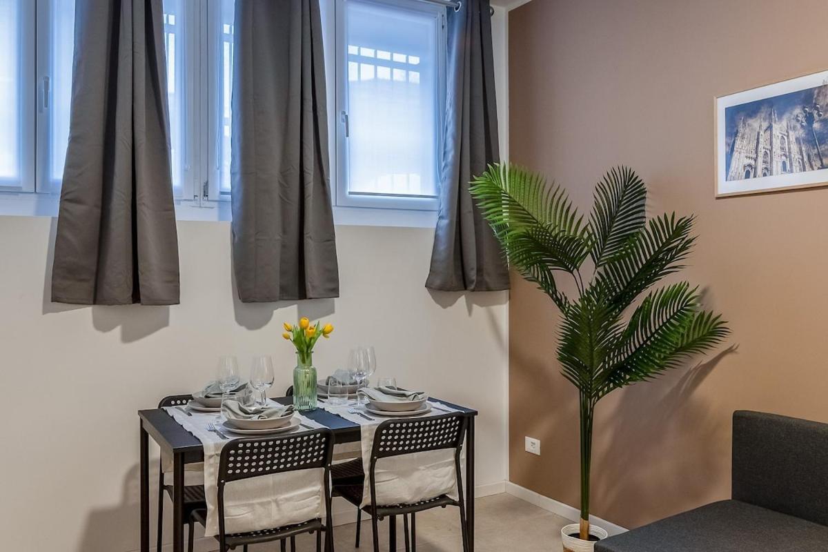Authentic Private Flat 2 Min From Navigli Appartement Milaan Buitenkant foto