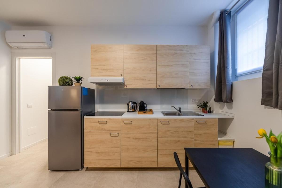 Authentic Private Flat 2 Min From Navigli Appartement Milaan Buitenkant foto