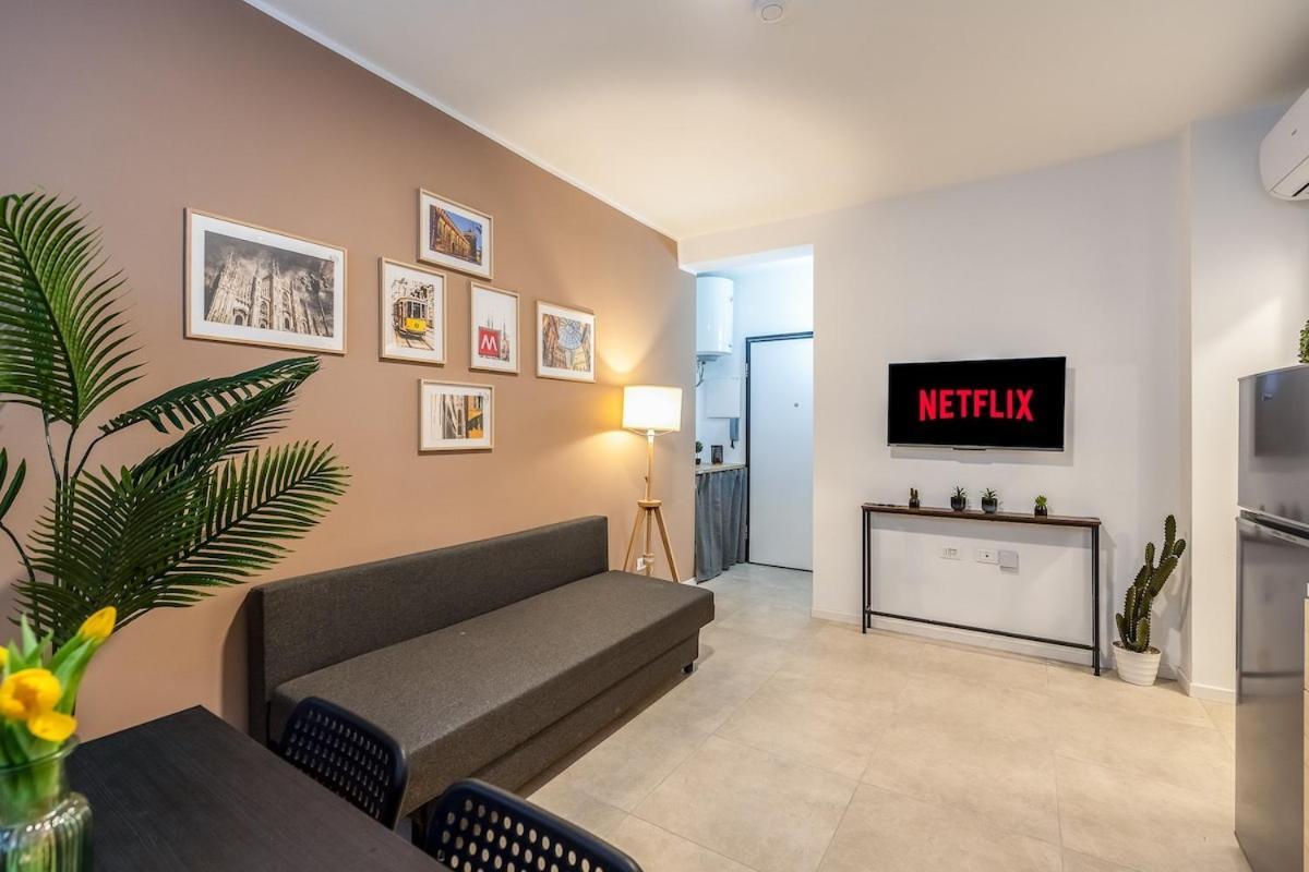 Authentic Private Flat 2 Min From Navigli Appartement Milaan Buitenkant foto